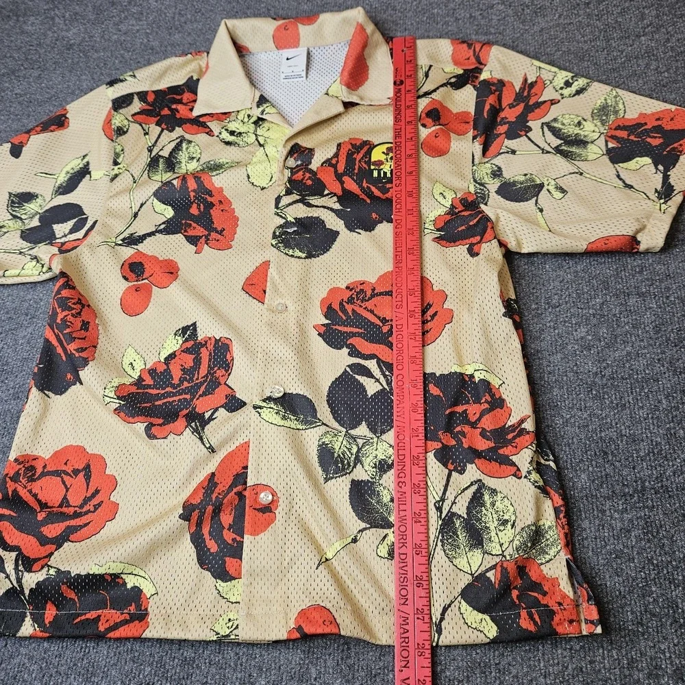 Nike Dri-FIT Mens Rose City Button Up Shirt Size Medium Breathable Mesh